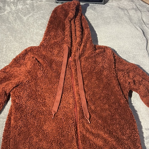 Very warm fluffy sweater. Size is medium. - Picture 2 of 3